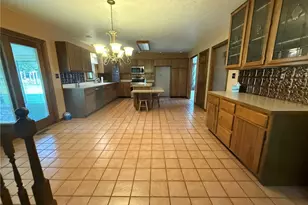 256 Finnin Rd, Allegheny Township, PA 15068 - Photo 14