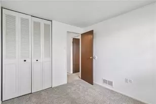 321 Laporte Ct, Cranberry Township, PA 16066 - Photo 16