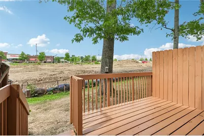 321 Laporte Ct, Cranberry Township, PA 16066 - Photo 6