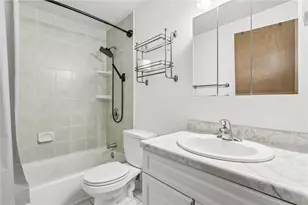321 Laporte Ct, Cranberry Township, PA 16066 - Photo 12
