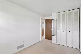 321 Laporte Ct, Cranberry Township, PA 16066 - Photo 14