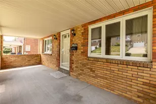 1397 Pesavento Dr, Bridgeville, PA 15017 - Photo 4