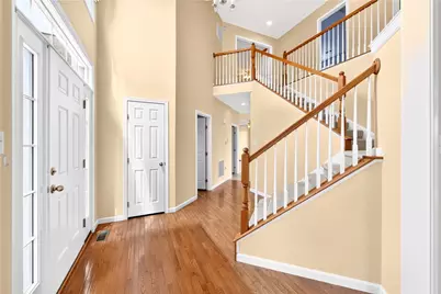 111 Walnut Dr, Robinson Twp, PA 15136 - Photo 4