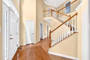 111 Walnut Dr, Robinson Twp, PA 15136 - Photo 4