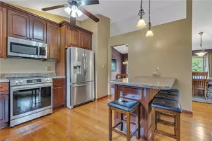101 Paula Dr, Center Township, PA 15001 - Photo 4