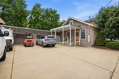 70 South St, Washington, PA 15301 - Photo 2
