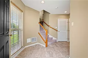 208 Village Pl, Pine Township, PA 15090 - Photo 2