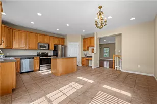 208 Village Pl, Pine Township, PA 15090 - Photo 10