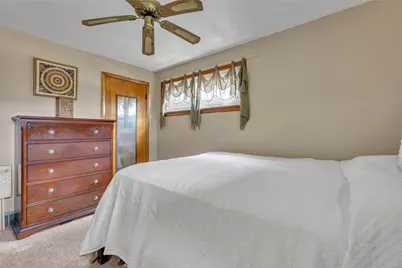 7297 Steubenville Pike, North Fayette, PA 15071 - Photo 16