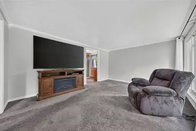 1560 Rosemary Dr, Pittsburgh, PA 15090 - Photo 6