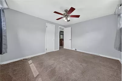 1560 Rosemary Dr, Pittsburgh, PA 15090 - Photo 18