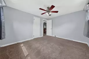 1560 Rosemary Dr, Pittsburgh, PA 15090 - Photo 18