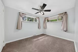 1560 Rosemary Dr, Pittsburgh, PA 15090 - Photo 24