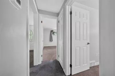 1560 Rosemary Dr, Pittsburgh, PA 15090 - Photo 16