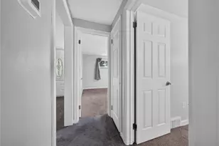 1560 Rosemary Dr, Pittsburgh, PA 15090 - Photo 16
