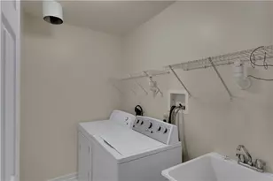 123 Stratford Ct, New Stanton, PA 15672 - Photo 18