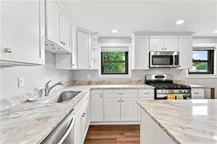 1431 Oak Dr, Pittsburgh, PA 15234 - Photo 4