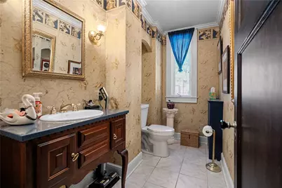 405 W Washington Boulevard, Grove City Boro, PA 16127 - Photo 14