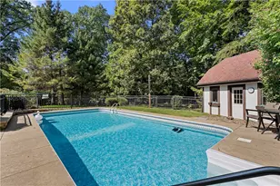 405 W Washington Blvd, Grove City Boro, PA 16127 - Photo 4