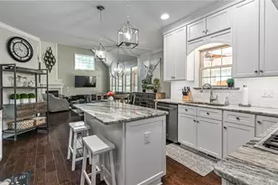 715 Breckland Dr, Seven Fields Boro, PA 16046 - Photo 8