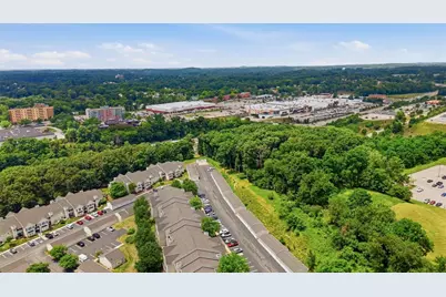2202 Lenox Oval, Ross Twp, PA 15237 - Photo 36