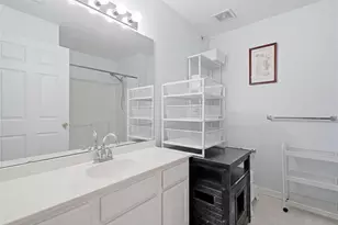 2202 Lenox Oval, Ross Twp, PA 15237 - Photo 16