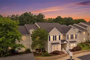 2202 Lenox Oval, Ross Twp, PA 15237 - Photo 24