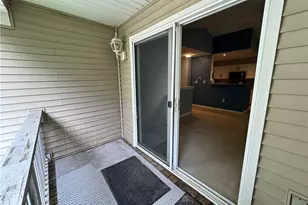 2202 Lenox Oval, Ross Twp, PA 15237 - Photo 24