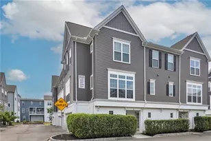 325 Parade St, Cranberry Township, PA 16066 - Photo 2