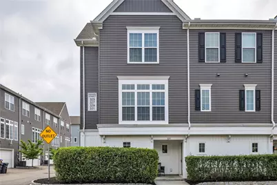 325 Parade St, Cranberry Township, PA 16066 - Photo 4