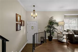 313 Kingsberry Cir, Pittsburgh, PA 15234 - Photo 4