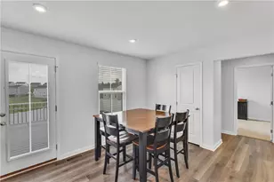 415 Fosse Ct, Lancaster Township, PA 16037 - Photo 12