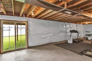 415 Fosse Ct, Lancaster Township, PA 16037 - Photo 30