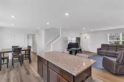 415 Fosse Ct, Lancaster Township, PA 16037 - Photo 14