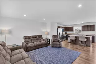 415 Fosse Ct, Lancaster Township, PA 16037 - Photo 4