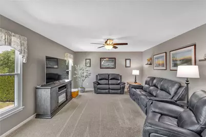 107 Janyce Dr, Hempfield Township, PA 15601 - Photo 6