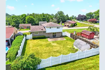 203 Halsey Dr, McKeesport, PA 15132 - Photo 4