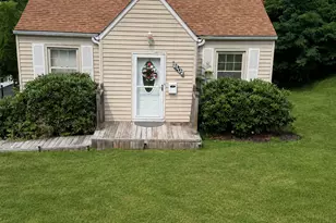 2102 Superior St, Bethel Park, PA 15102 - Photo 2