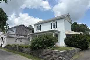 209 Howard St, McDonald, PA 15057 - Photo 2