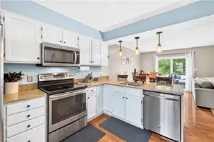 7319 Gena Ct, Pittsburgh, PA 15209 - Photo 10