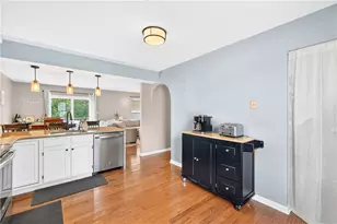 7319 Gena Ct, Pittsburgh, PA 15209 - Photo 12