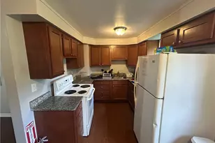 210 Erhardt Dr, Pittsburgh, PA 15235 - Photo 4