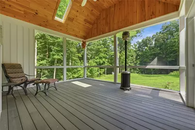 246 Tanglewood Dr, Neshannock Township, PA 16105 - Photo 18