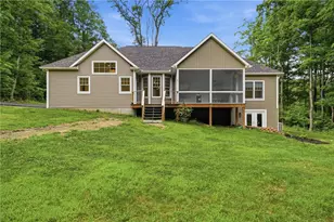 246 Tanglewood Dr, Neshannock Township, PA 16105 - Photo 22