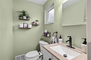 1033 Maripat Dr, South Park, PA 15129 - Photo 18