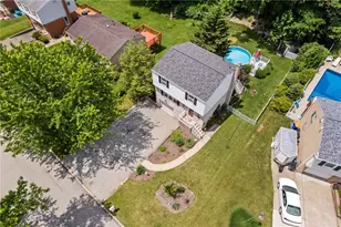 1033 Maripat Dr, South Park, PA 15129 - Photo 46