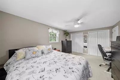 1033 Maripat Dr, South Park, PA 15129 - Photo 28
