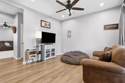 1024 Blackhawk Dr, Middlesex Township, PA 16059 - Photo 4