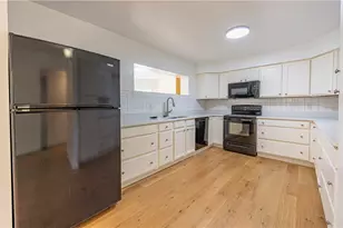 108 Lewis Dr, Pittsburgh, PA 15235 - Photo 8