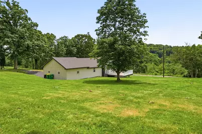 201 Hillvue Dr, Twp of But SE, PA 16001 - Photo 6